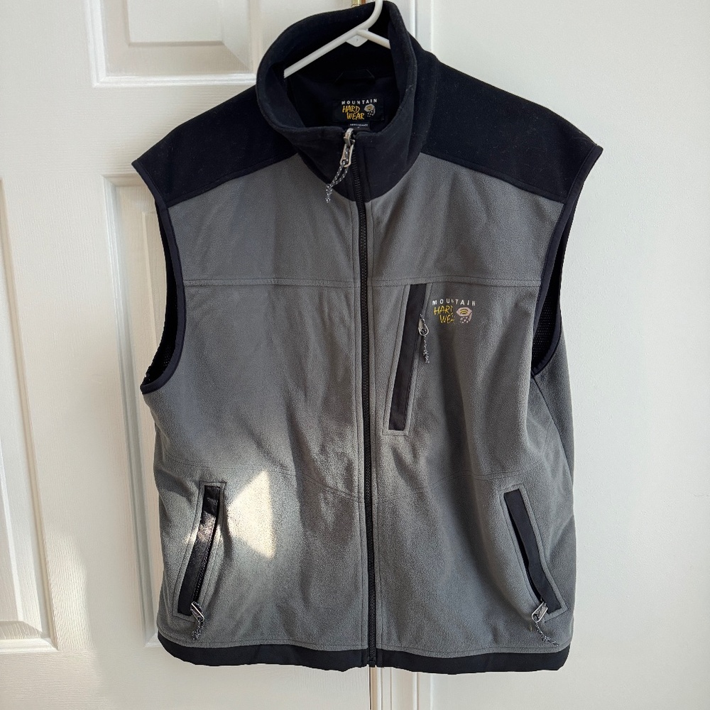 Mountain Hardwear Gray & Black Fleece Vest
